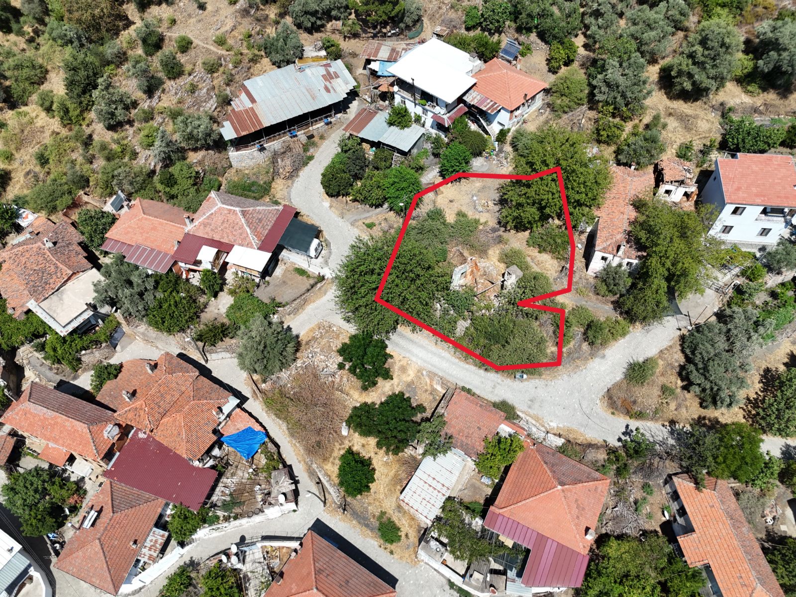 Milas Kandak Mahallesinde Doğa Manzaralı Müstakil Arsa İstiyorsanız Bizi Arayın