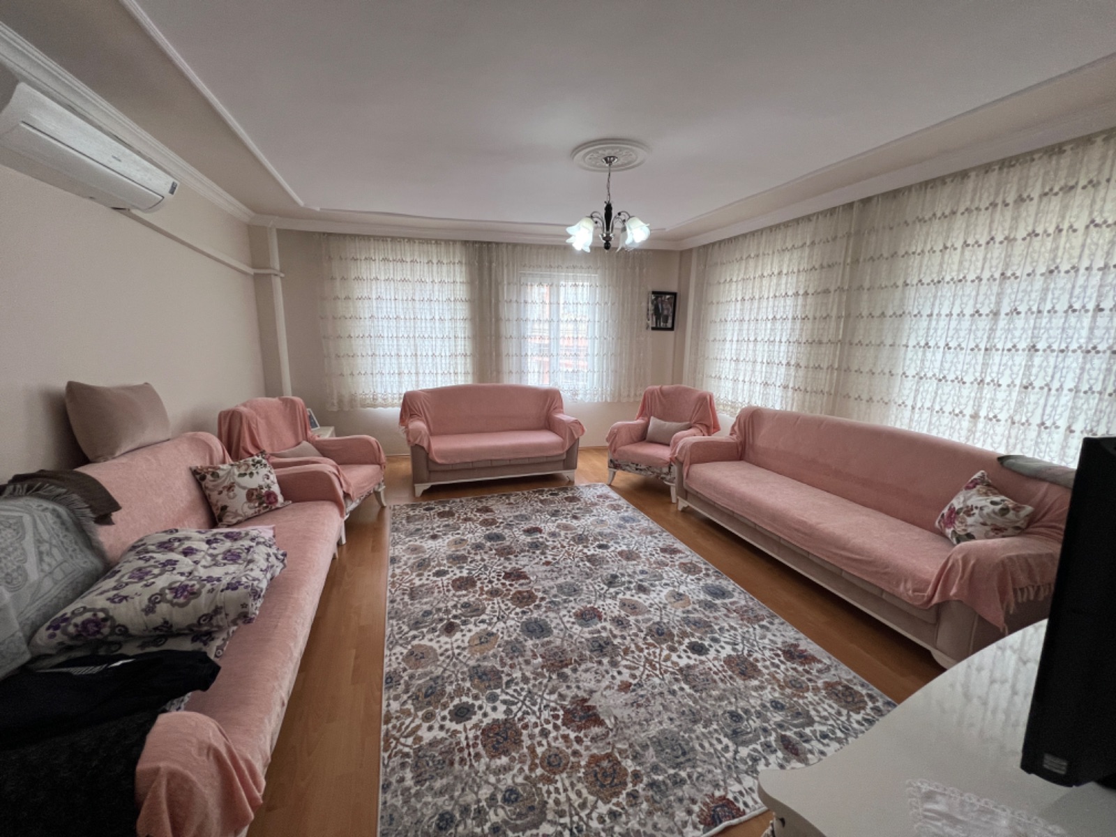 MİLAS GAZİPAŞA MAHALLESİNDE İKİ KATLI MÜSTAKİL 2 KATLI EV