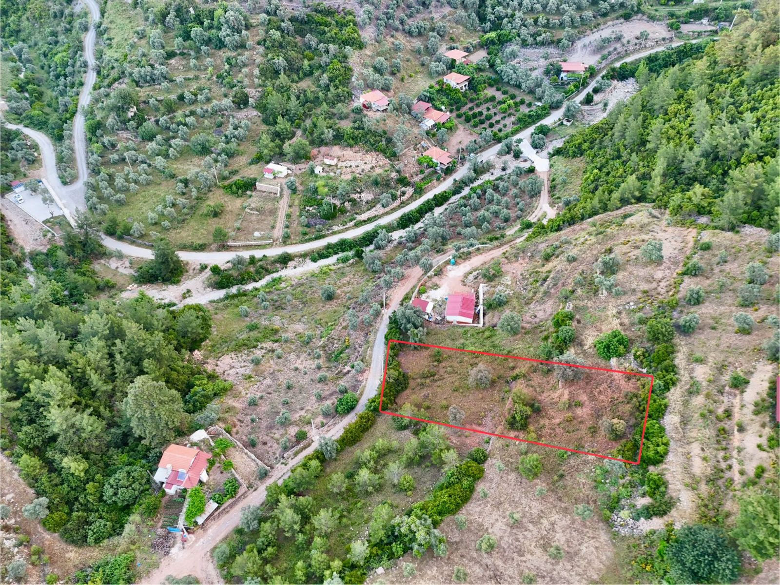 1270m² Zeytinköy’de Gökova’ya Yakın Yatırımlık Premium Tarla
