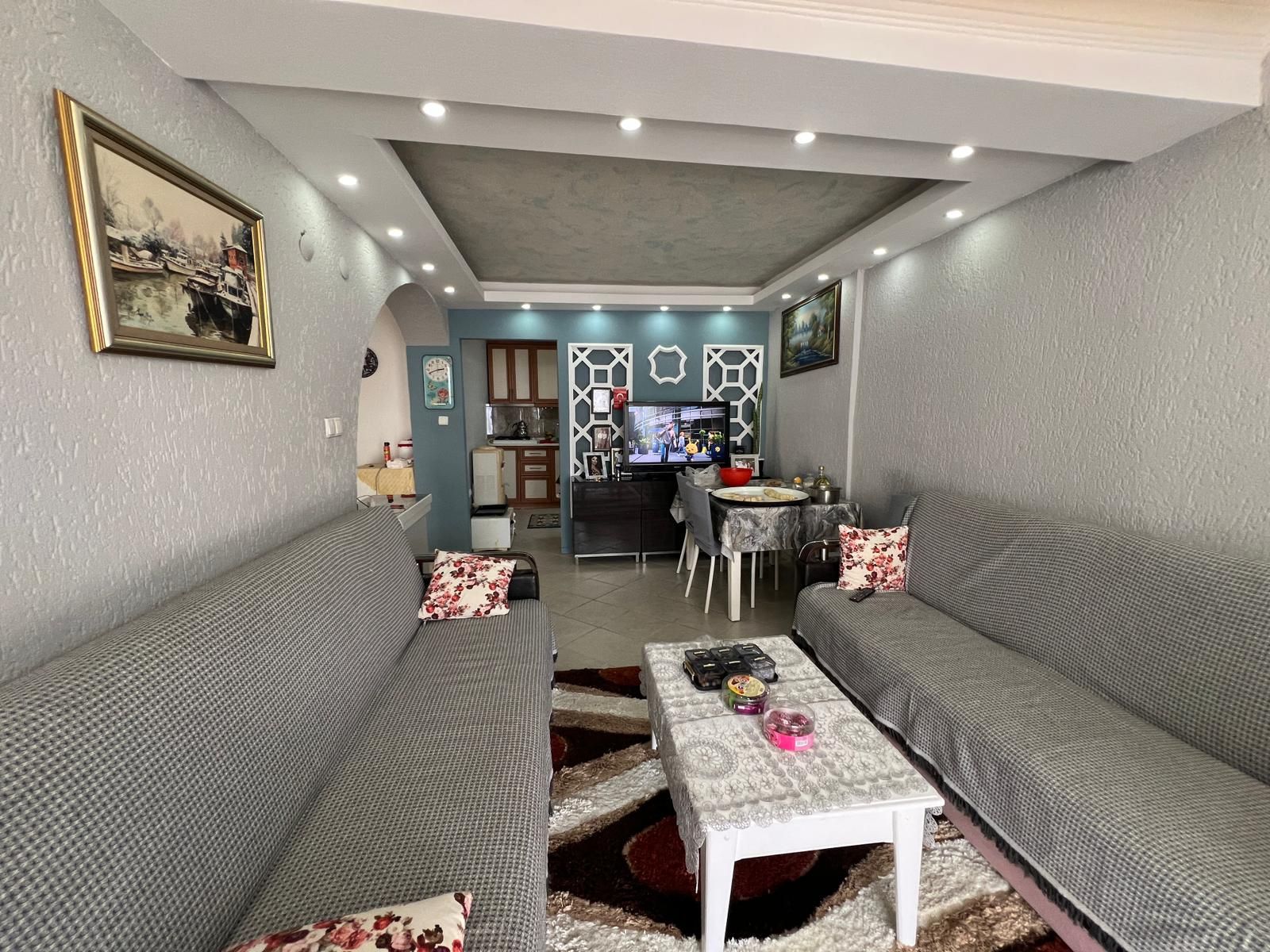 Bağla Bank Evlerinde 115 m² + Depolu, Çift Balkonlu 3+1 Daire